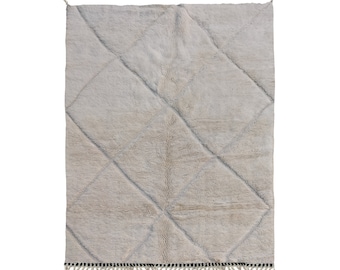 Berber Chic Living Room Rug, Unique Abstract Design, Artisan Crafted - 5.1x8.3ft