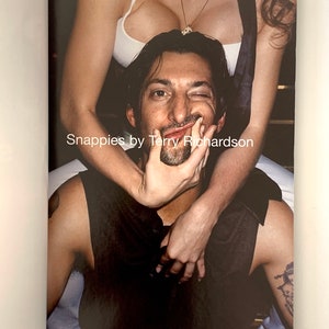 RARO! &quot;Souvenir de Paris&quot; di Terry Richardson per Sisley, lookbook Donna/Uomo 2004, presenta Olga Kurylenko in copertina. Direzione artistica Nikko