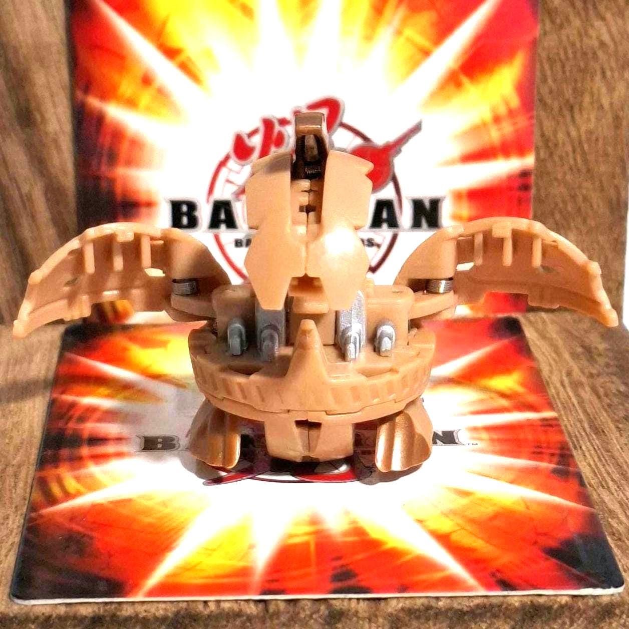 Bakugan Naga – Figurine Spin Master – Occasion