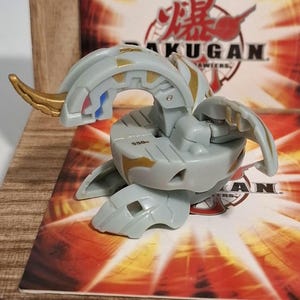 Bakugan Haos Dragonoid B2 550G  - Rare - Used in mixed condition Read description - Battle Brawlers