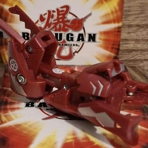 Bakugan Haos Brachium - Part of Maxus Dragonoid - Rare - Used in excellent condition - New Vestroia
