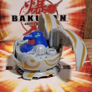 Bakugan Haos Ravenoid 500G + Card - Popular - Used in excellent condition - Battle Brawlers