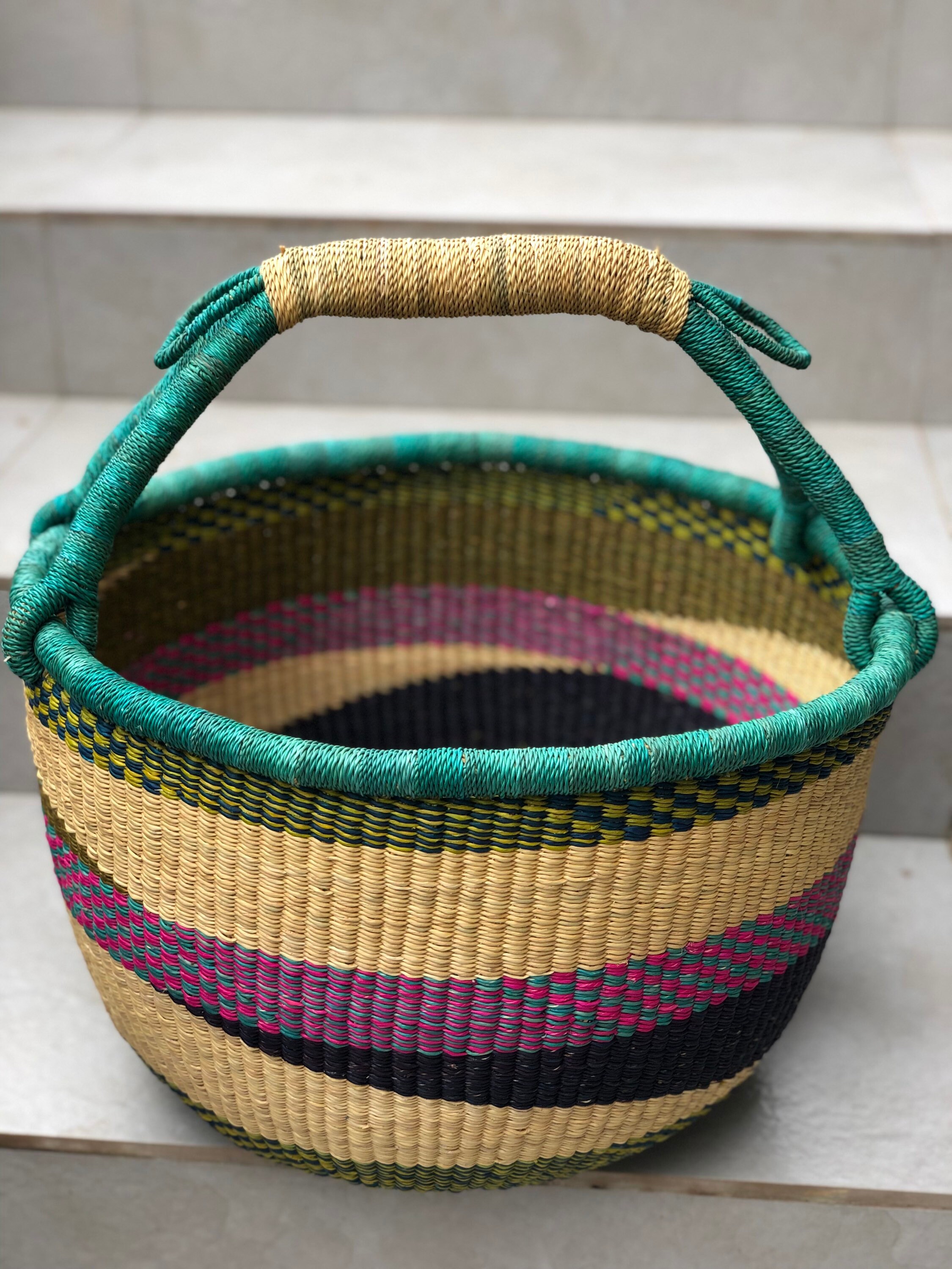 Handwoven Market Baskets For Home Décor Or Beach Days - MERSEA