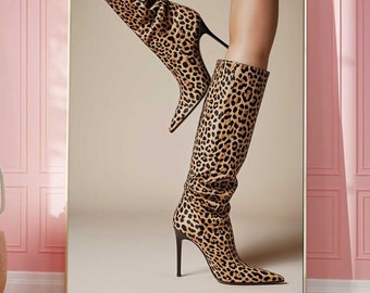 Botas con estampado de leopardo de moda, carrito de bar estilo retro de It Girl, portada de revista de moda, decoración de dormitorio preppy, descarga instantánea de arte mural feminista