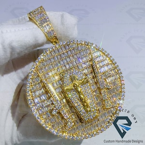21.23CTW Custom Name/Letter/Logo Pendant, Iced Out VVS Colorless Moissanite Baguette  Circle Hip hop Rapper Pendant,14kt yellow gold plated.