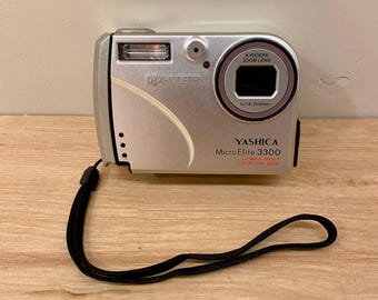 Fujifilm Finepix Z5 CCD Digital Camera Y2K Retro Compact With