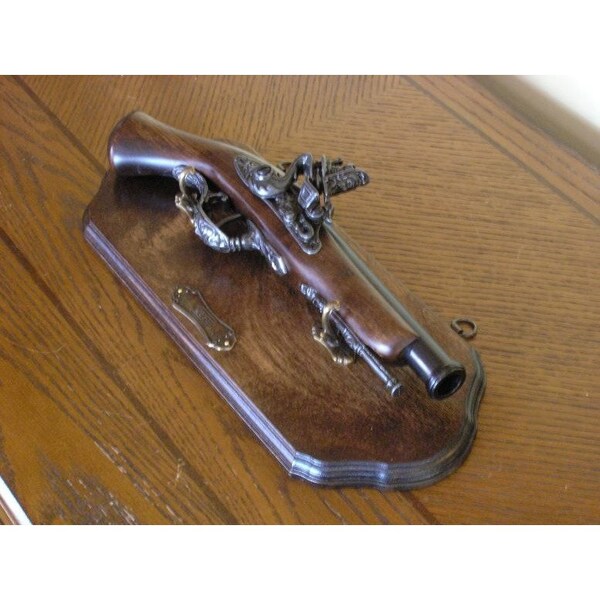 Flintlock Holder - Etsy