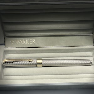 Parker Sonnet Fougere - Bolígrafo Rollerball de Plata de Ley con Detalles Dorados
