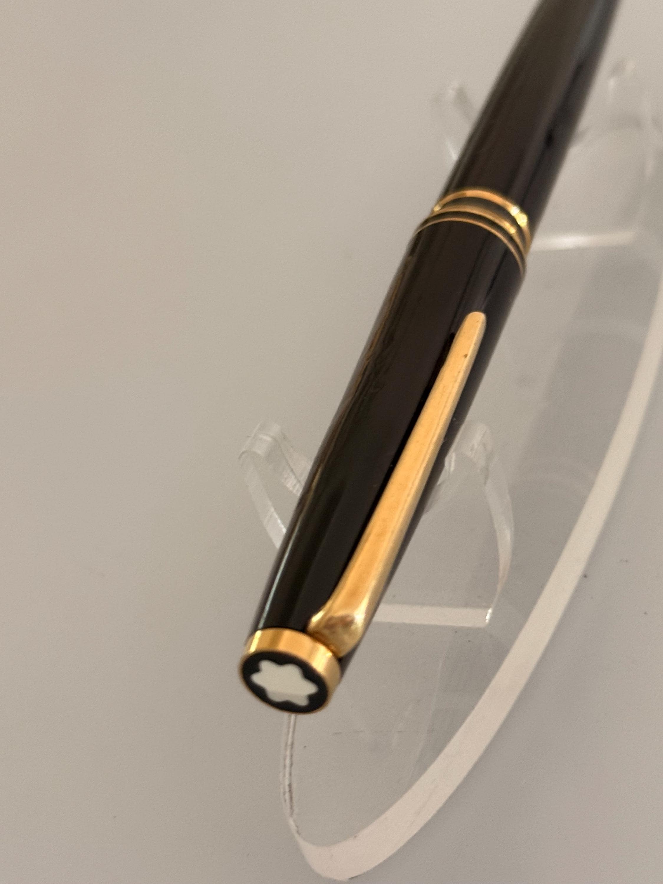 Vintage Montblanc 221 Fountain Pen, Black Cartridge/converter Pen