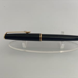 Vintage Montblanc Classic Fountain Pen – 14K Gold Nib – Made in