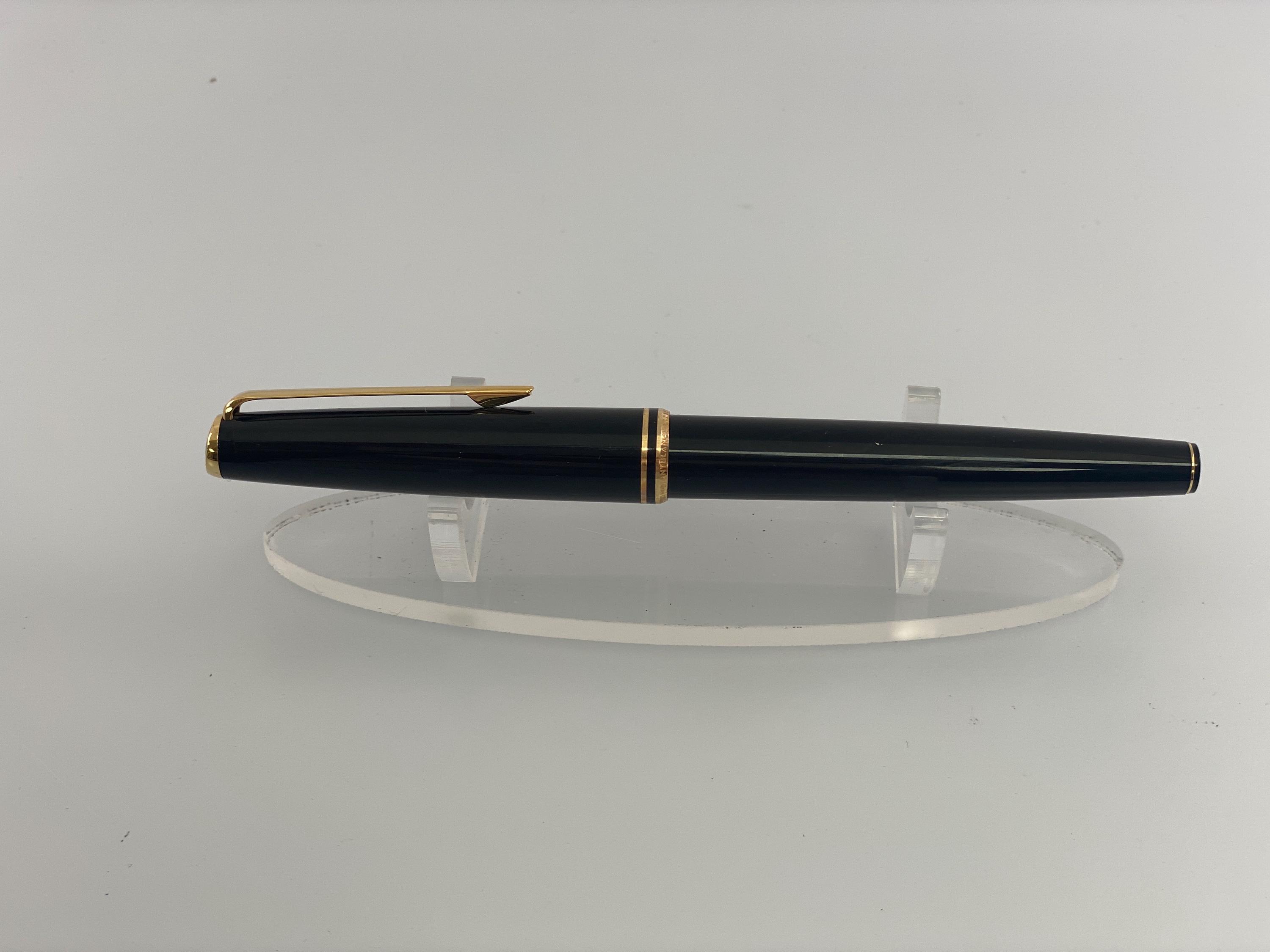 MONTBLANC万年筆 Classic 14K Vintage Montblanc Classic Fountain Pen – 14K Gold Nib – Made in