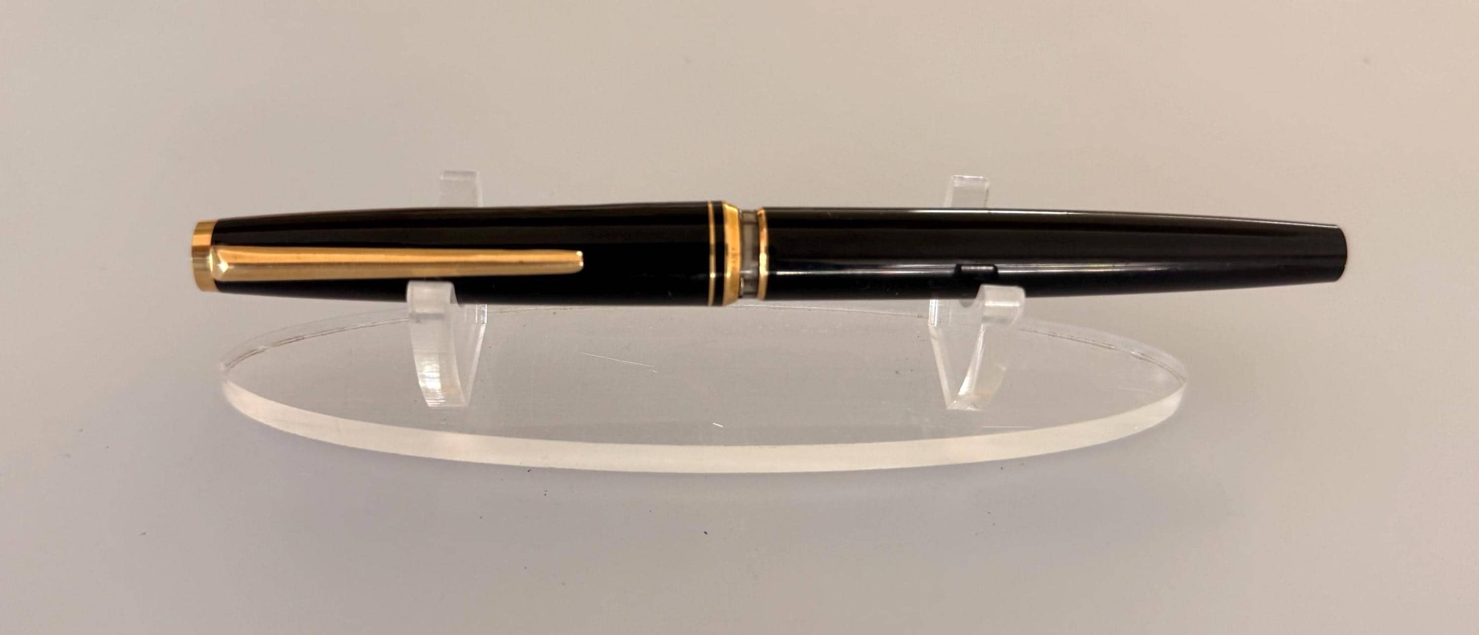 Vintage Montblanc 221 Fountain Pen, Black Cartridge/converter Pen