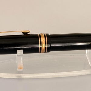 Montblanc Meisterstück 146 Fountain Pen 14C 585 Gold Nib W