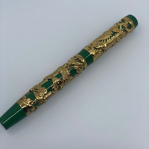 Stylo plume vintage Laban : ornements asiatiques et plume en iridium, 17 cm