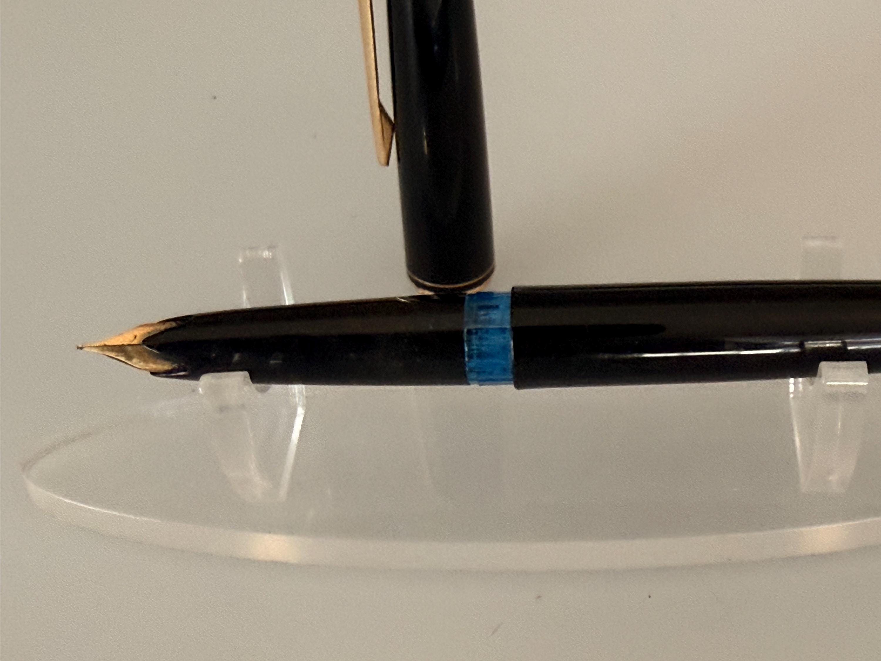 Vintage Montblanc No. 22 Fountain Pen, Black Piston Filler, Blue