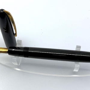 Vintage Waterman Black & Gold Fountain Pen – 14K Solid Gold Nib – Elegant Classic Collector Piece – Free International Shipping