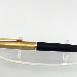 Vintage Montblanc No. 224 Fountain Pen – Black & Gold – 14K Gold
