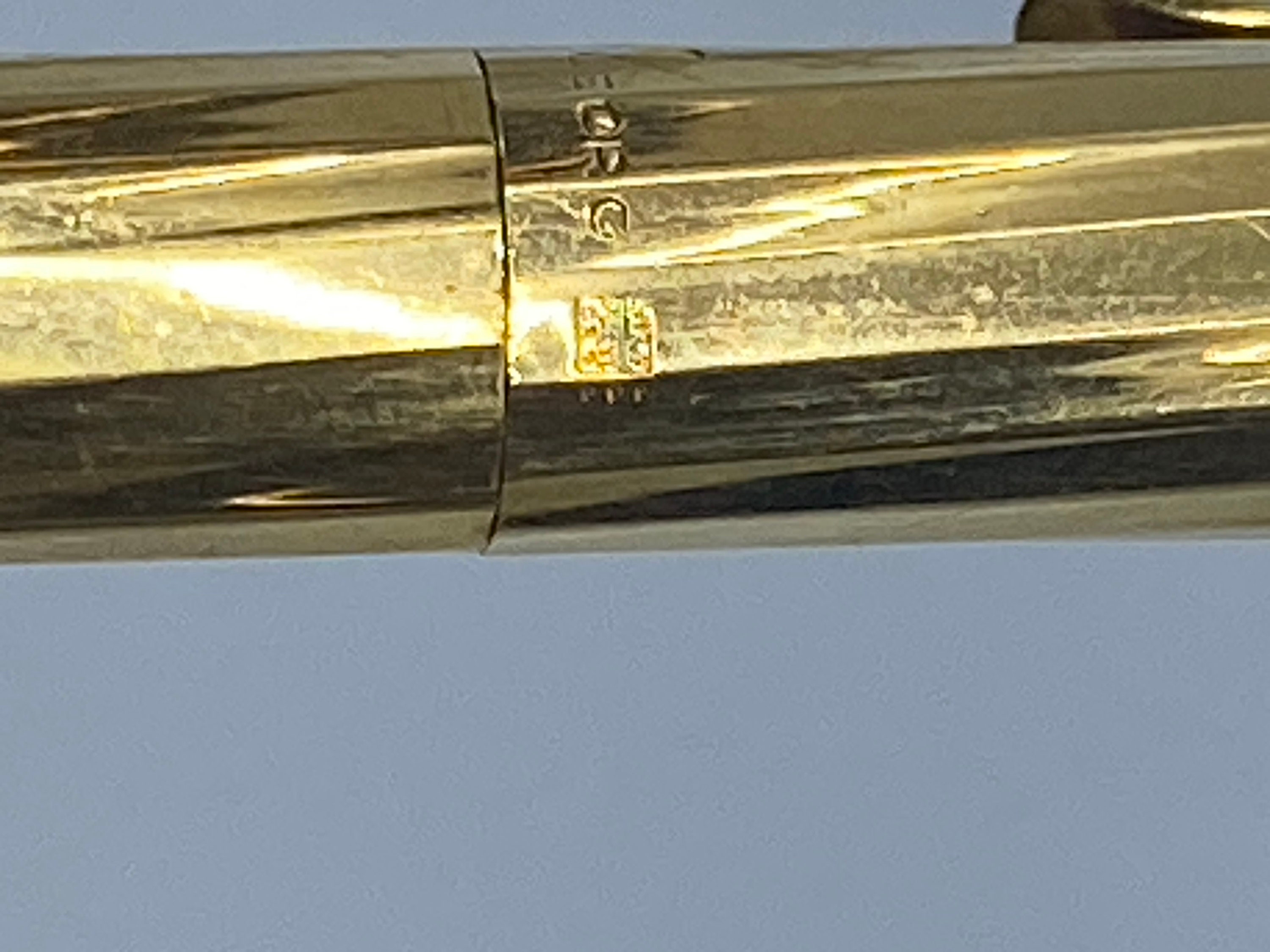 765885_7 765885_7