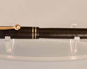 Vintage Wahl Eversharp Fountain Pen, Dark Hard Rubber Body, No. 2 14K Gold Nib, Lever Filler