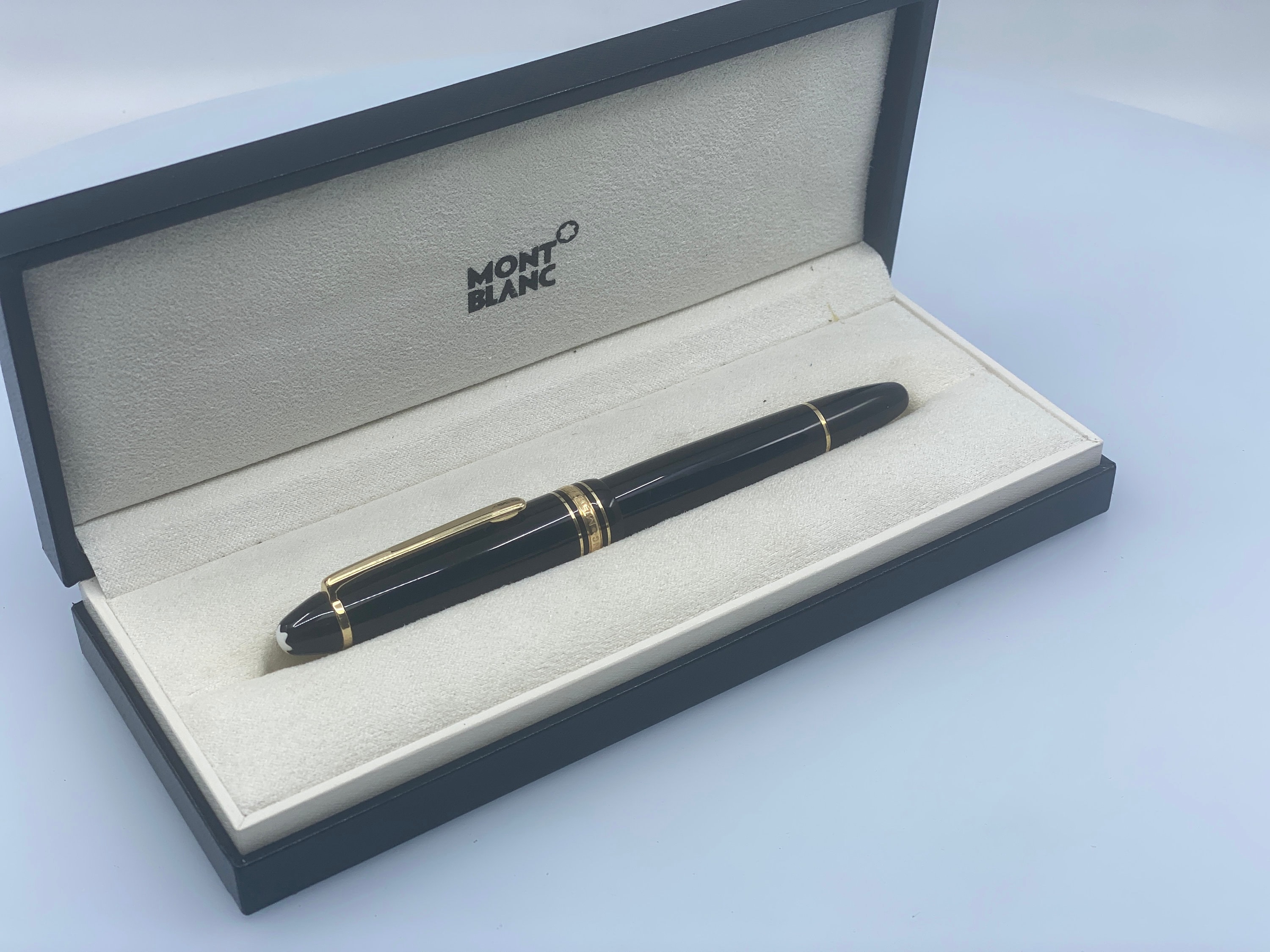 Montblanc Meisterstück146 ('80s) Mニブ