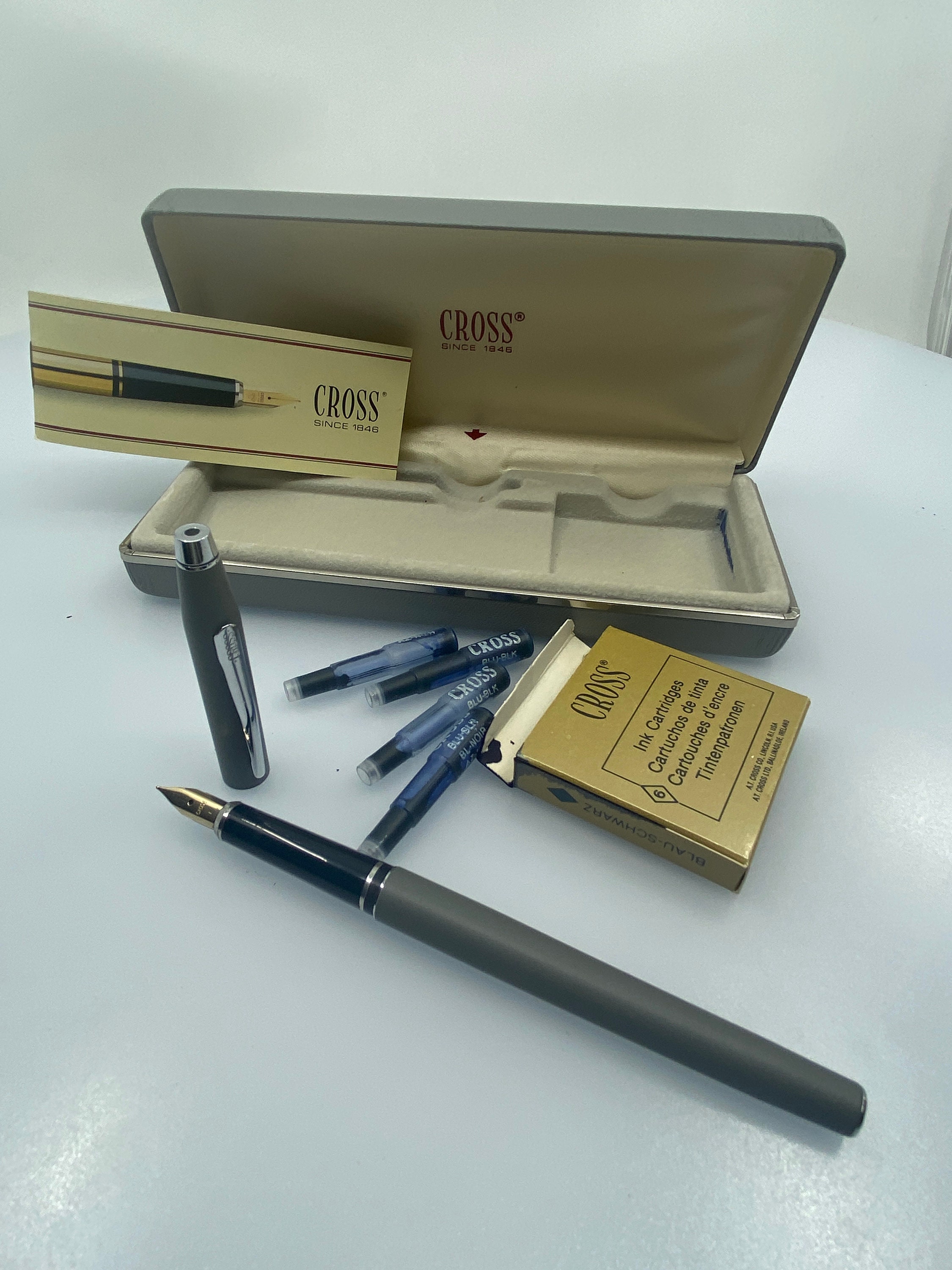 Vintage Cross 2506 Fountain Pen Gray Resin Chrome Trim Luxury
