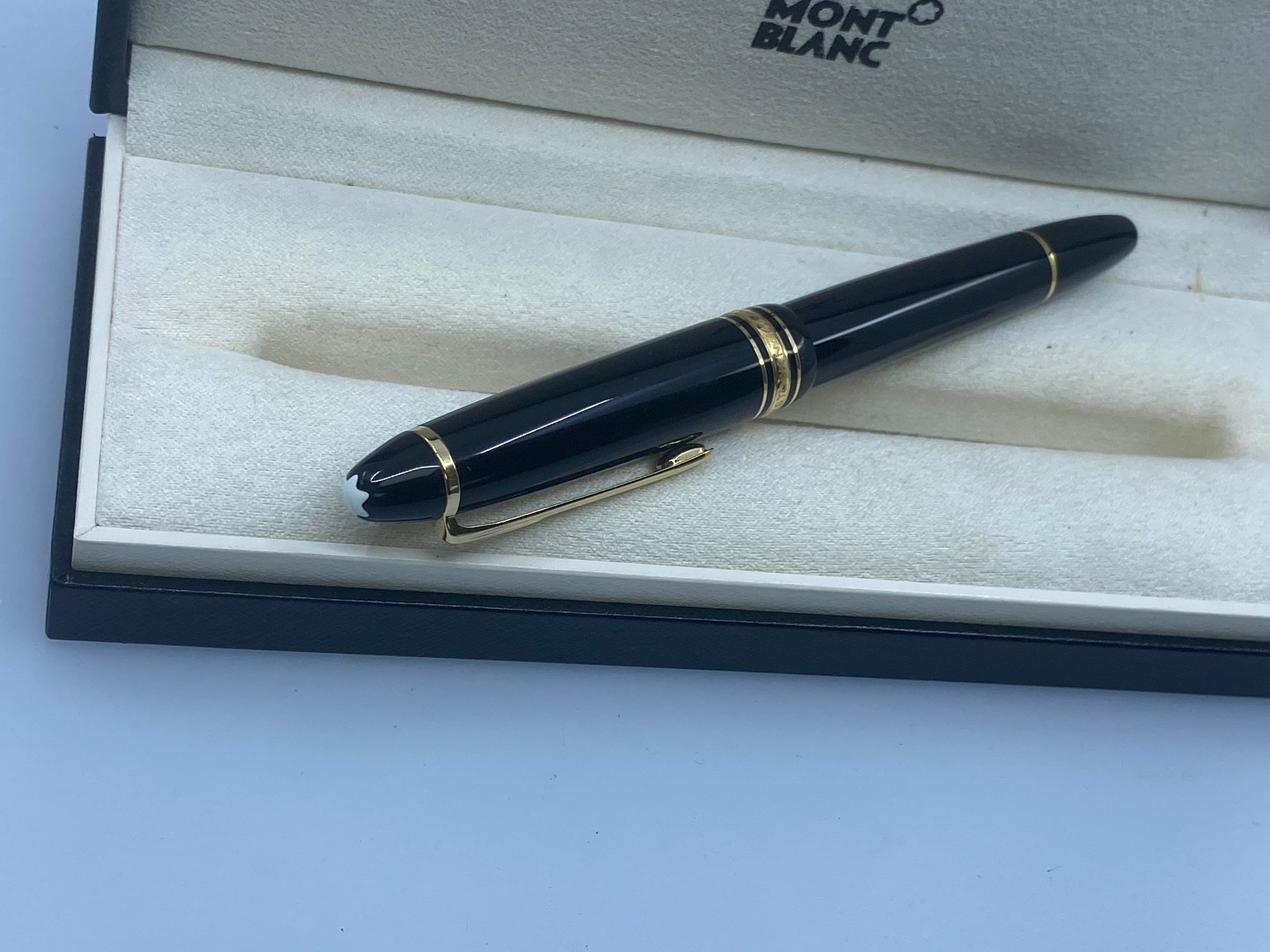 モンブラン マイスターシュテュック 146 ル グラン 万年筆 14K M ペン