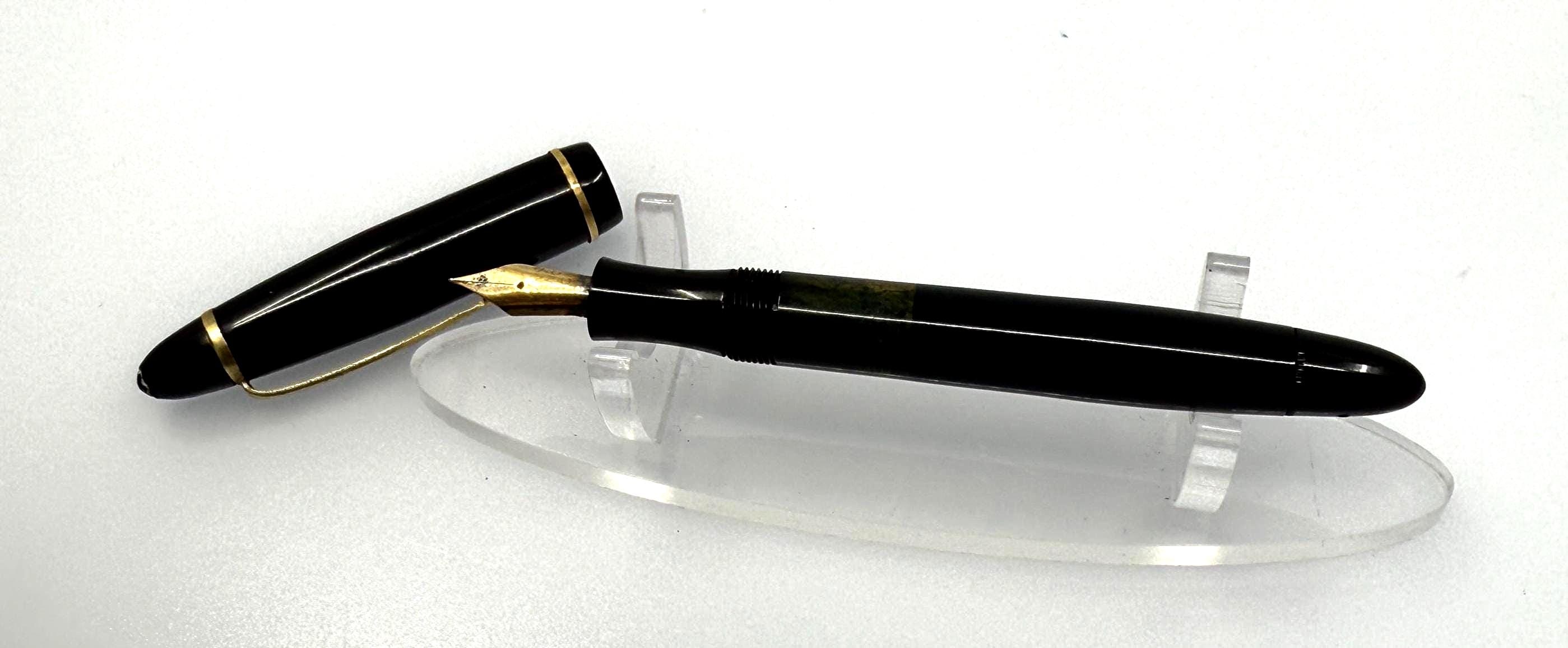 Vintage Montblanc 342 Fountain Pen – 14K Gold Nib – Black Resin