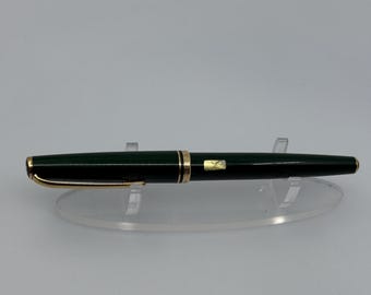 Montblanc Generation Fountain Pen – Green Resin & Gold Trim – 14k Nib – Vintage