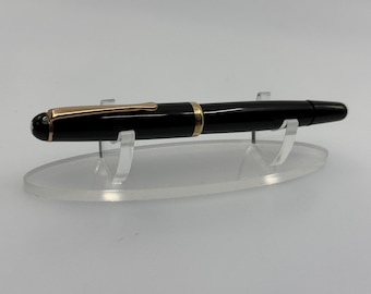 Montblanc 342 Vintage Fountain Pen – 14k Gold Nib – Rare German Piston Filler – Very Good Condition – Collector’s Item