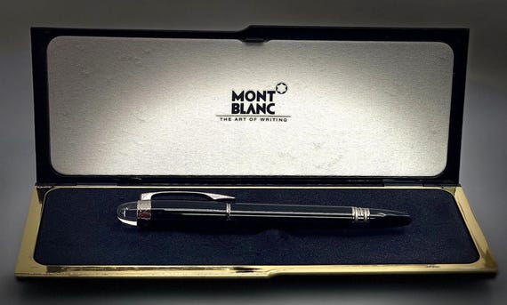 Montblanc Starwalker Midnight Black Fineliner – Black Resin