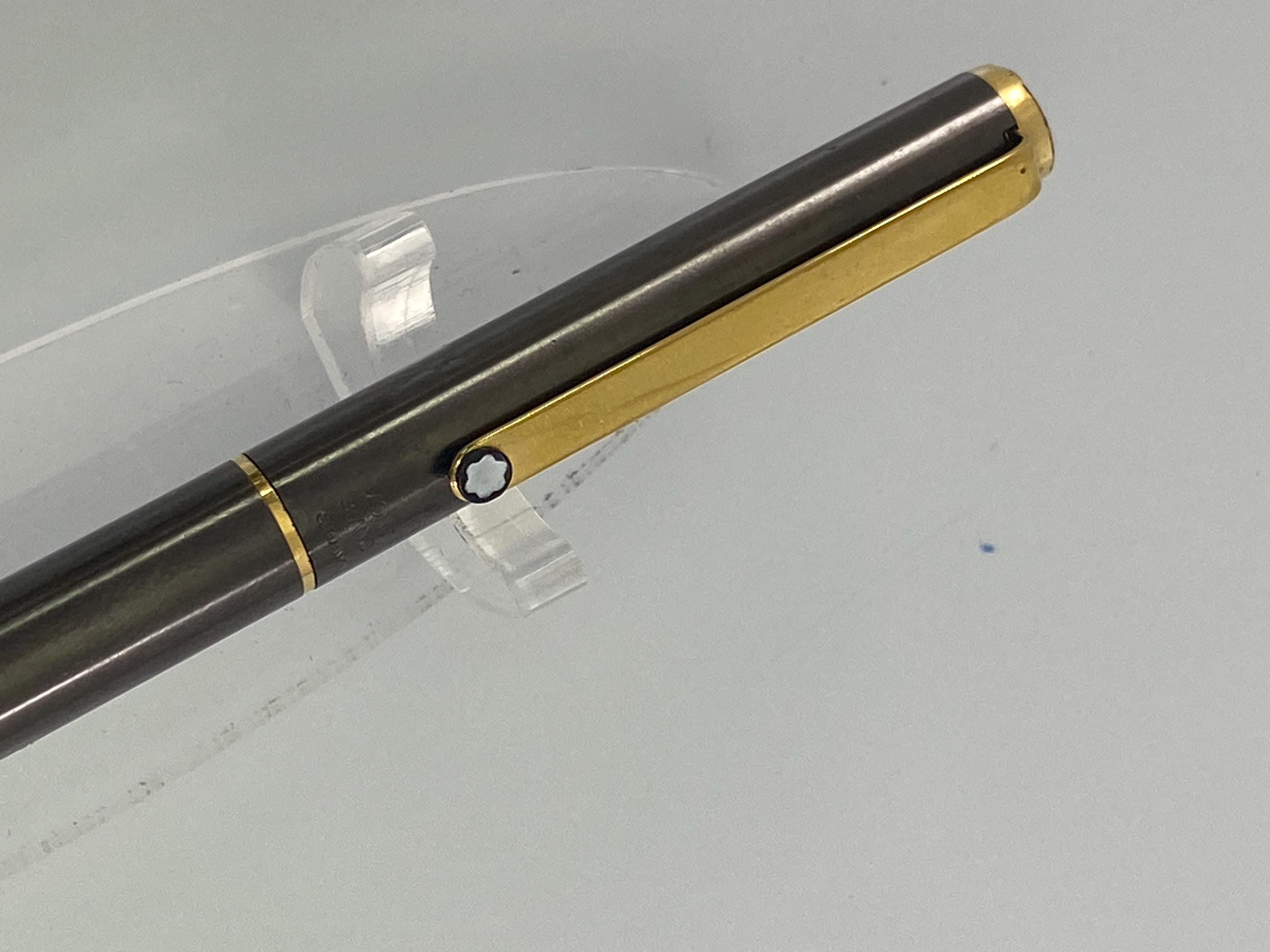 ヴィンテージ モンブラン ノブレス 万年筆、ブラック＆ゴールドトーン