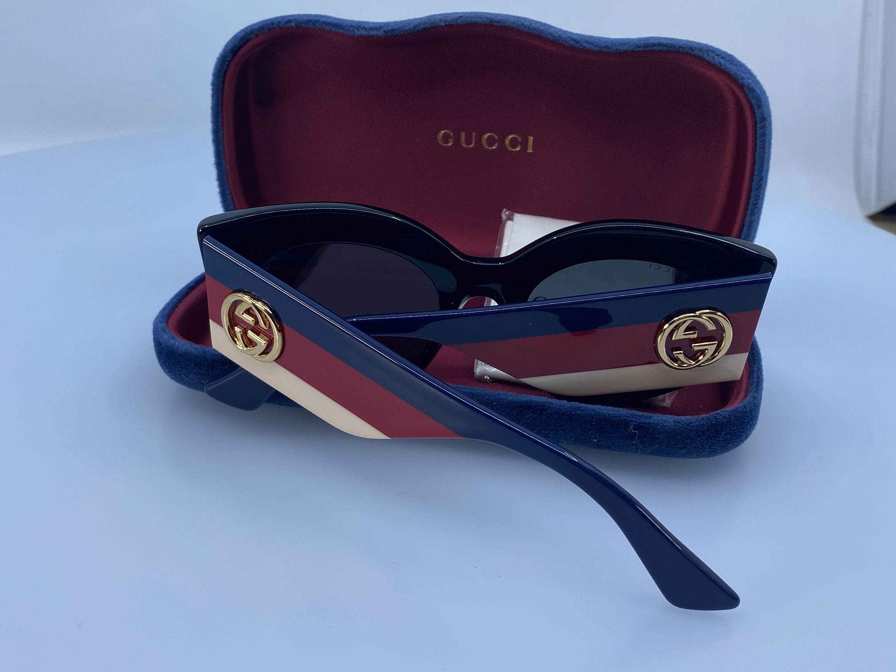 Gucci sunglasses blue and red hotsell