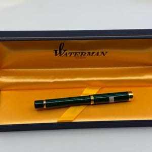 Penna stilografica Waterman Laureat – Lacca verde e finiture dorate – Pennino medio – Vintage anni '90 – In scatola