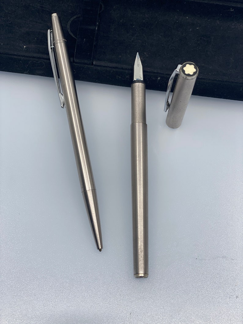 Vintage Montblanc Noblesse Set in Stainless Steel: Ballpoint Pen and Pen with Button and Clip Mechanism image 3