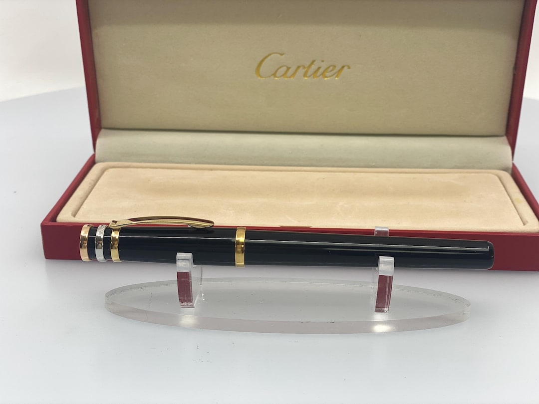 Cartier Trinity Fountain Pen – Timeless Elegance in Black Resin