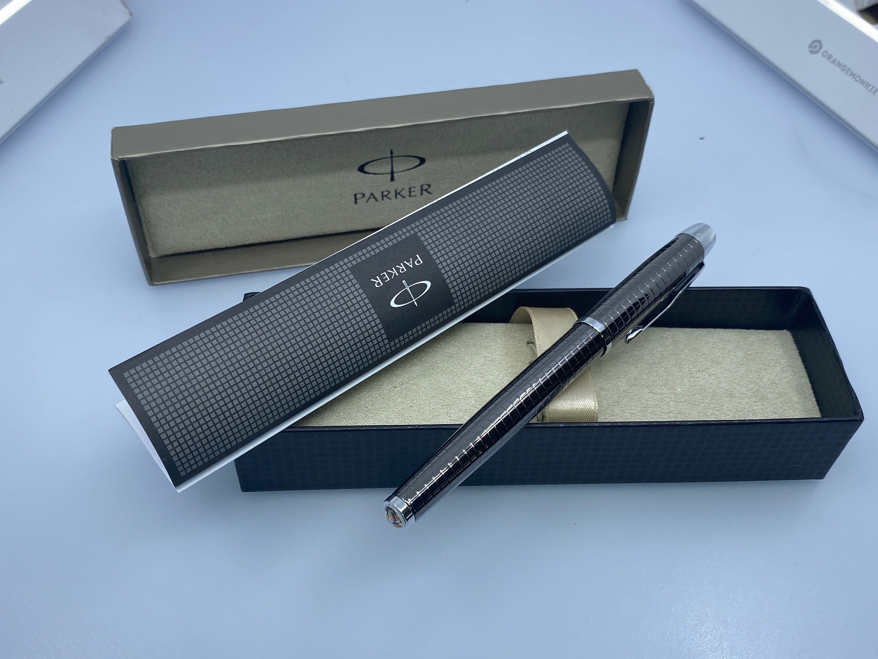 Parker IM Premium Deep Gun Metal Chiselled CT Fountain Pen Never