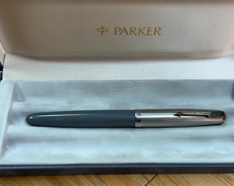 パーカー 51 万年筆、ブラッシュドスチールキャップ、1950-1959年