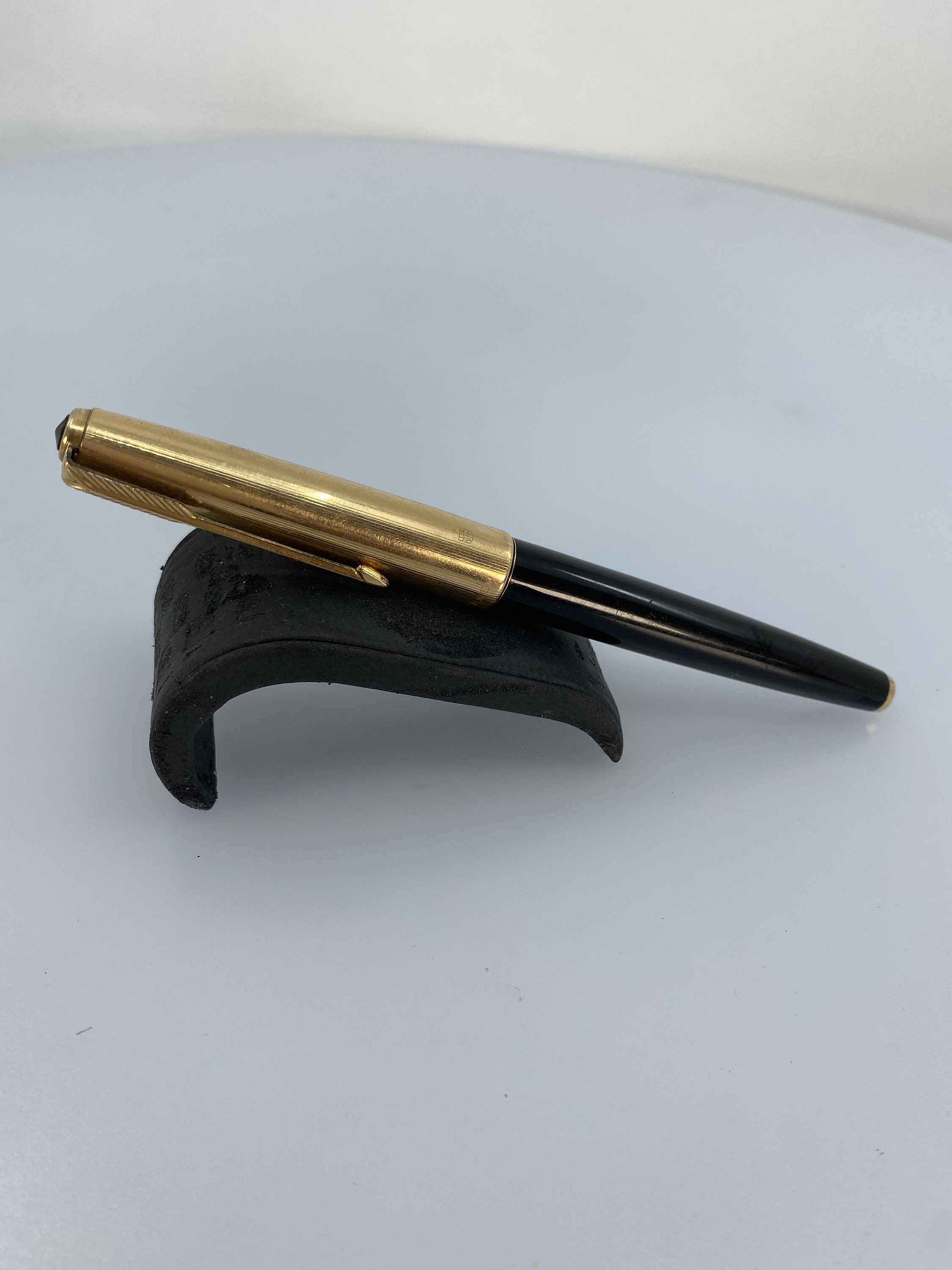 7月限定値下げ　Parker 万年筆 61 ゴールド　おまけ付き Parker Vintage 61 Gold Rainbow Cap Black Fountain Pen