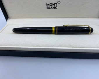 Stylo plume exclusif Montblanc N. 44 en bakélite noire (1944-1945) avec plume en or 14 carats