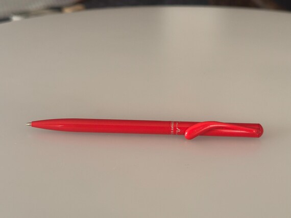 Tiffany & Co. Elsa Peretti Red Lacquer Ballpoint Pen Retractable
