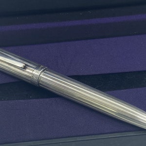 Stylo bille ST Dupont Olympio Palladium - Prestige et élégance dans son écrin d'origine
