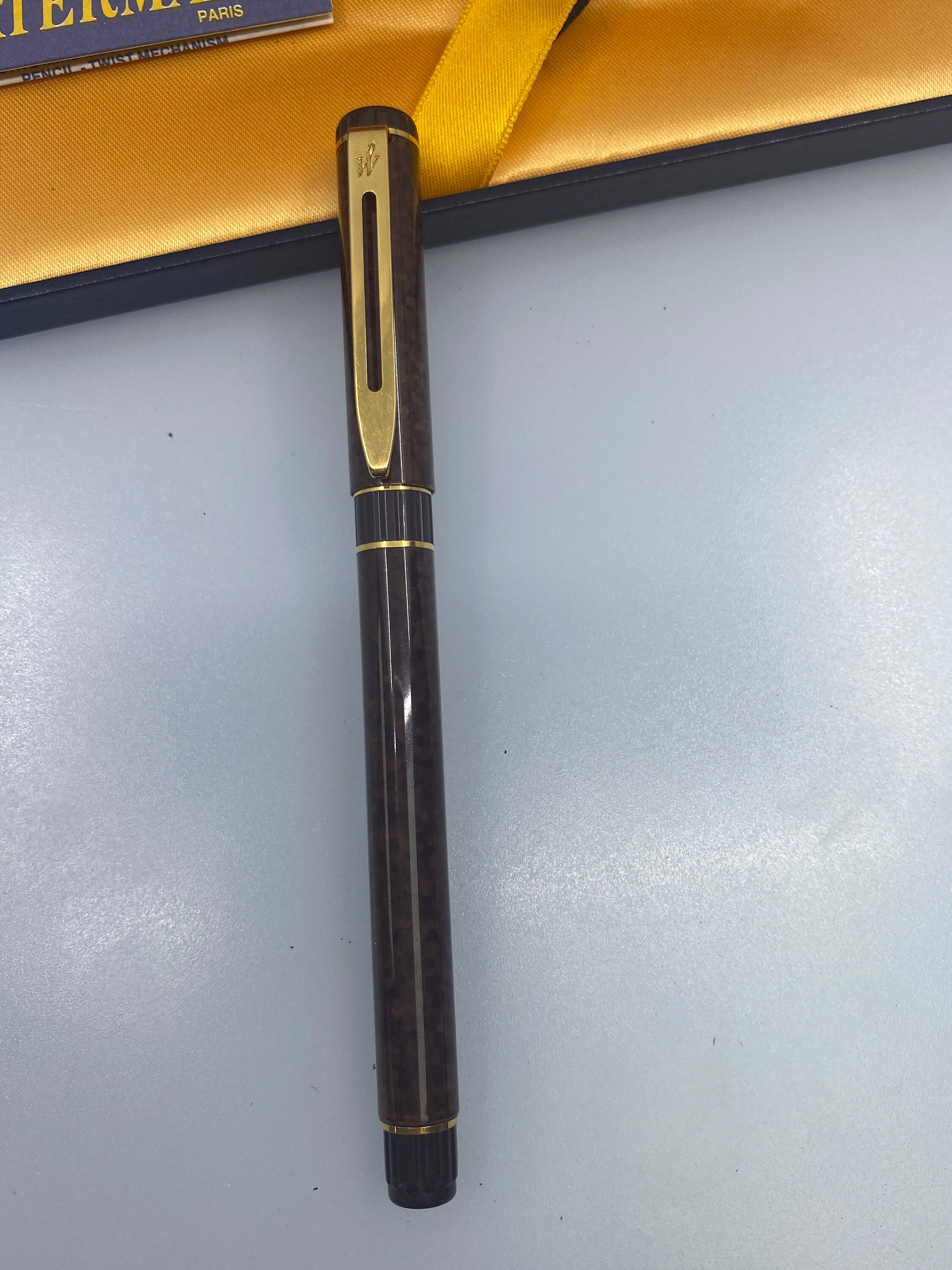 Stylo Plume Waterman En Or Marbré Bordeaux/marron - Taille F - Occasion De Qualité