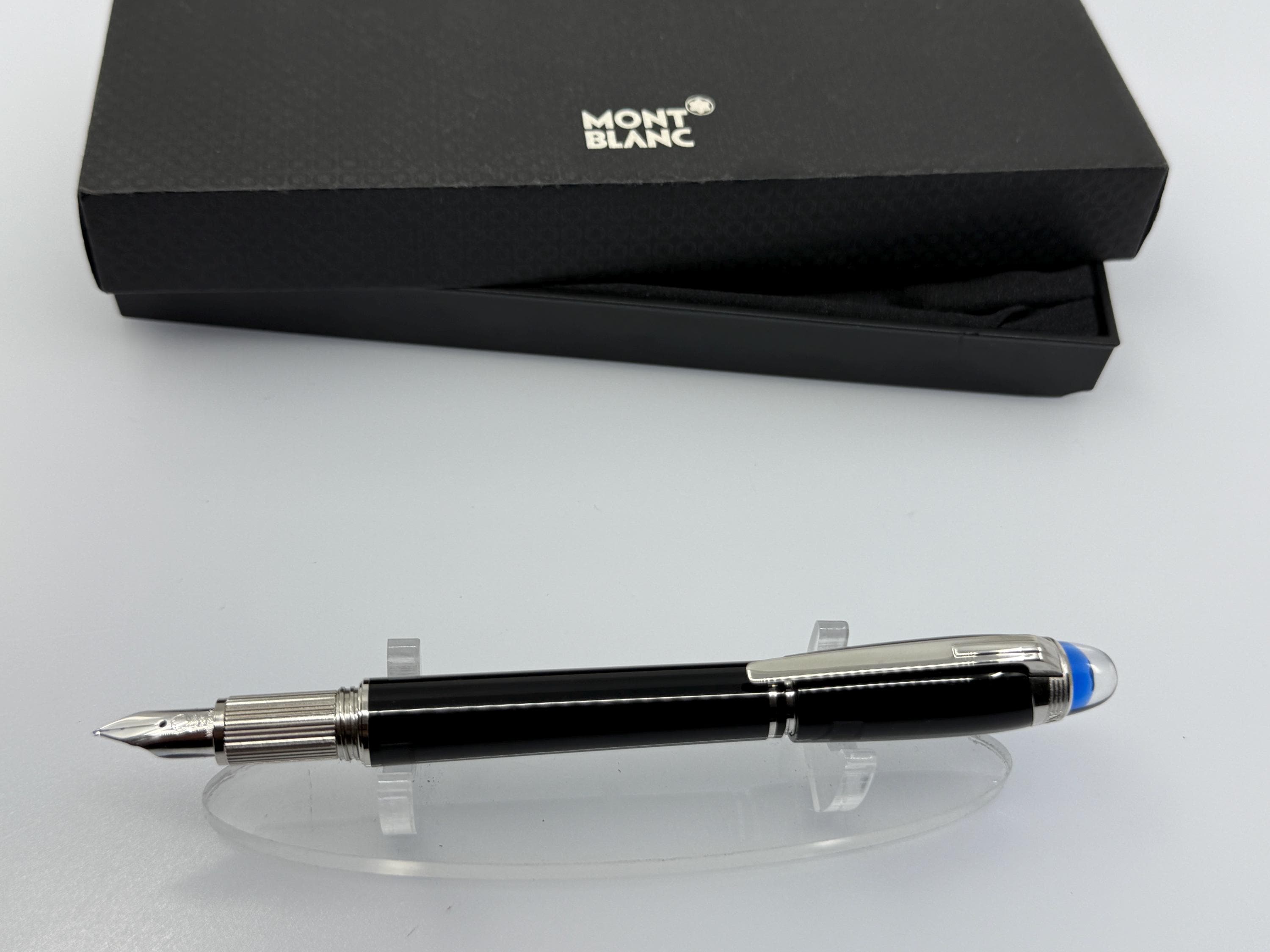 Montblanc Starwalker Midnight Black Fountain Pen, 14K M Gold Nib