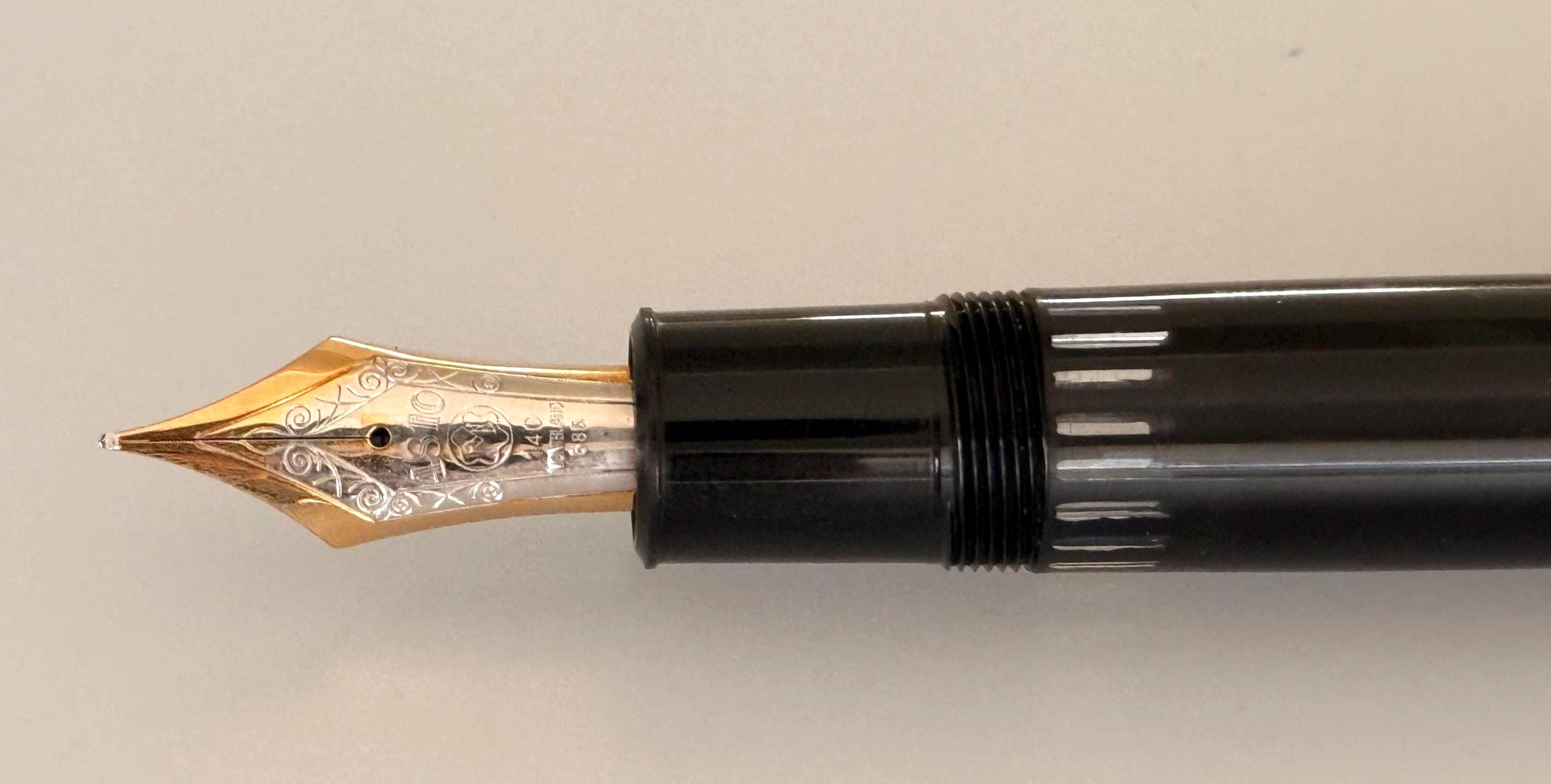 Montblanc Meisterstück 149 Fountain Pen 14K Gold Nib Never Inked