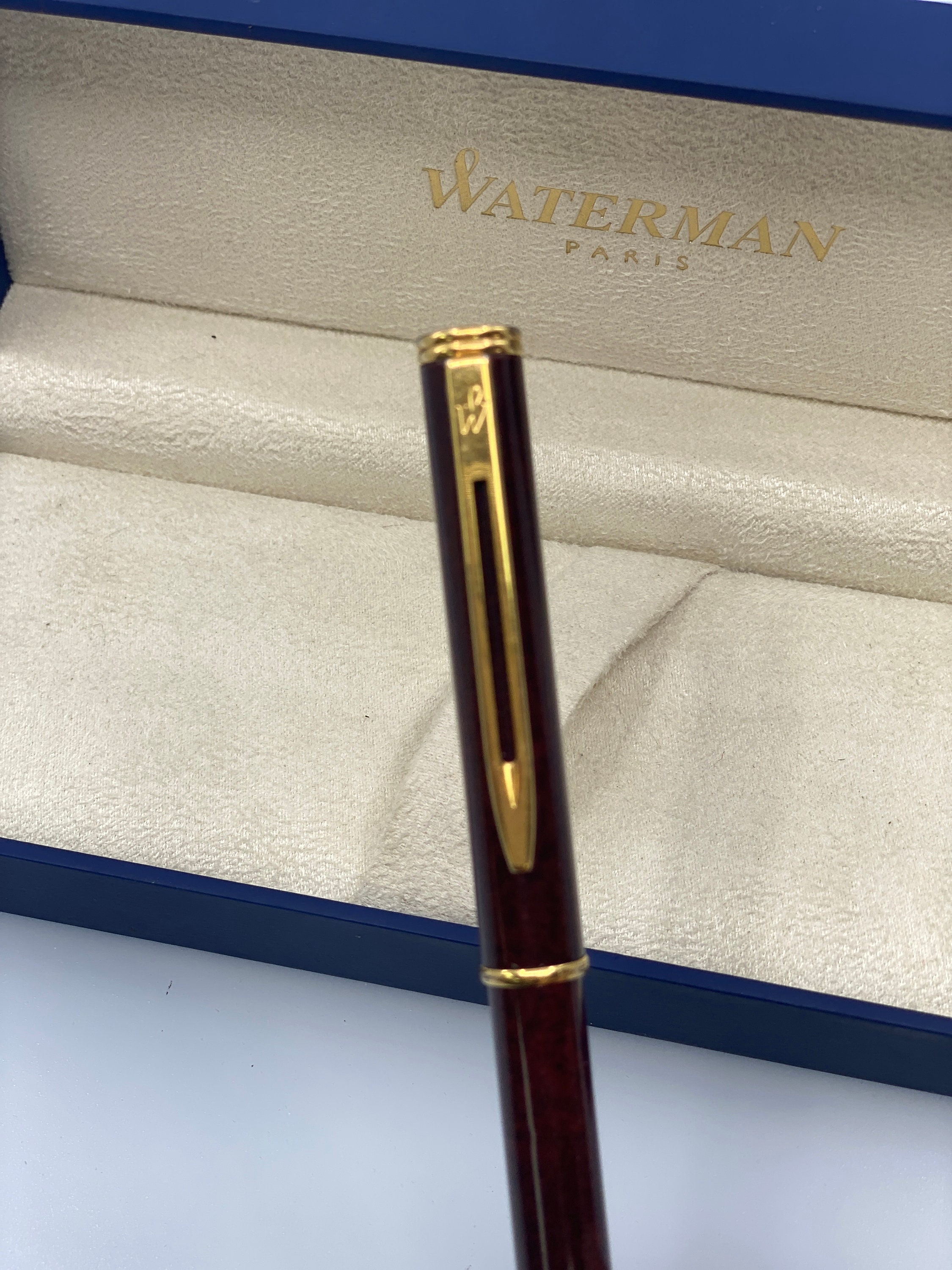 Stylo Plume Waterman CF – Résine Rouge Indien, Plume En Or 18 Carats, Occasion (rare)