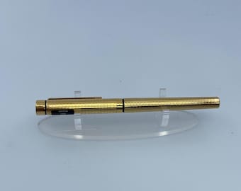 SHEAFFER 万年筆 タルガ 1007 14K F 23K G.P Sheaffer Targa 1007 Fountain Pen, Gold Geometric Crosshatch Finish