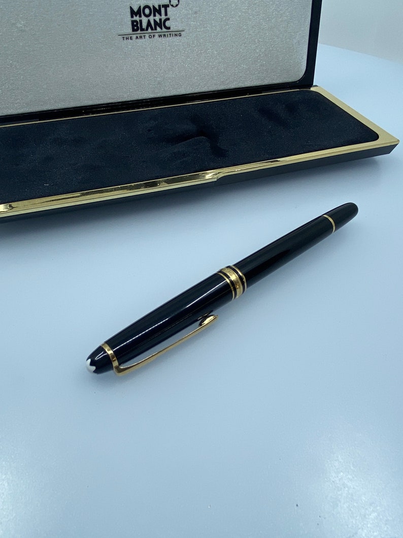 Montblanc Meisterstück 144: Classic Elegance in Fountain Pen from 1989 image 2