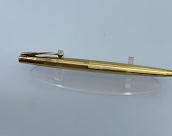 Sheaffer Special Edition Fountain Pen - Triangular Nib - Gold Body