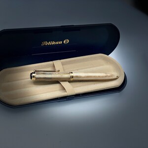 Pelikan Souverän M600 - Bolígrafo de Alta Gama