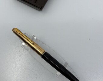 パーカー45万年筆｜金メッキキャップ、ブラックバレル｜14金ペン先